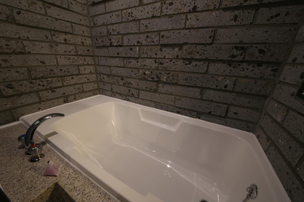 Hotel Chicago Чангуон Екстериор снимка